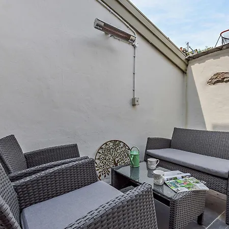 2 Bed In Over Sands 73544 Holiday home